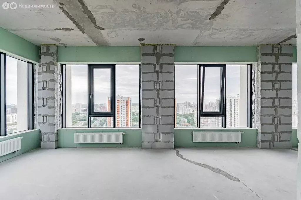 3-комнатная квартира: Екатеринбург, переулок Шаронова, 31 (84.7 м) - Фото 1