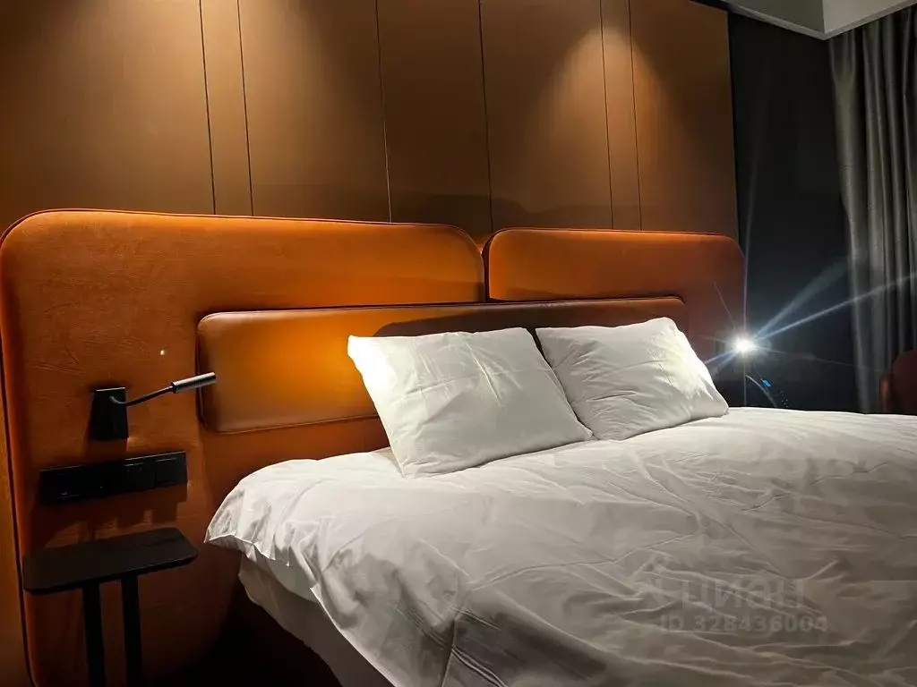 Комната Санкт-Петербург ул. Салова, 61 - Фото 1