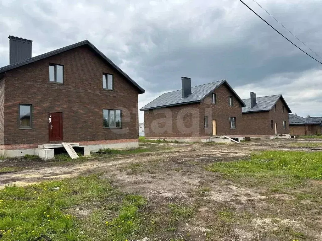 Дом в Тульская область, Новомосковск городской округ, д. Кресты ул. ... - Фото 1
