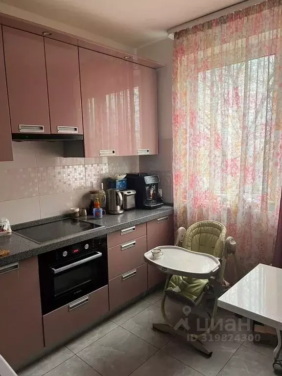 2-к кв. Москва Осенний бул., 8К2 (50.0 м) - Фото 0