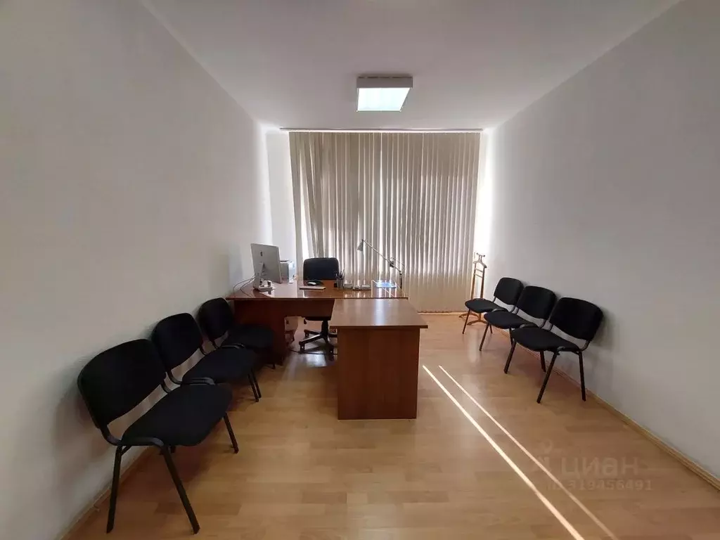 Офис в Свердловская область, Екатеринбург ул. Шарташская, 19 (787 м) - Фото 1