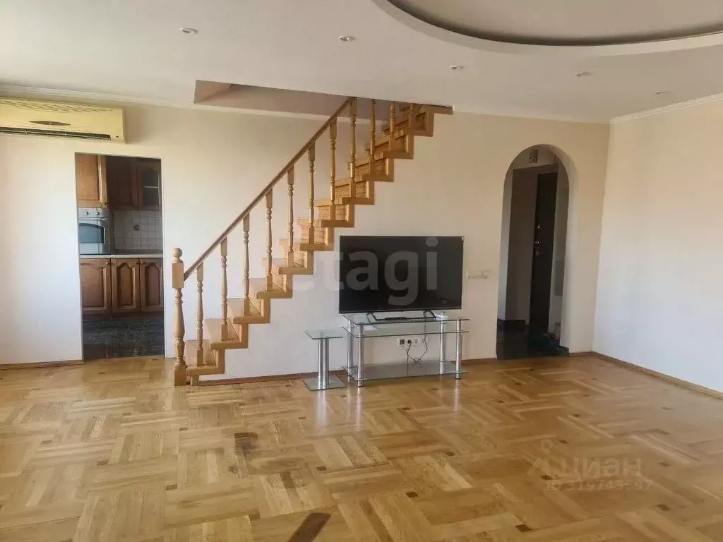 3-к кв. Ростовская область, Ростов-на-Дону пер. Урицкого, 65 (85.0 м) - Фото 1