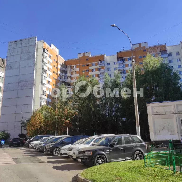 Продается 4-комнатная квартира - Фото 1
