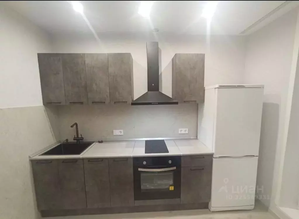 1-к кв. Москва Строгинский бул., 7К1 (38.0 м) - Фото 1