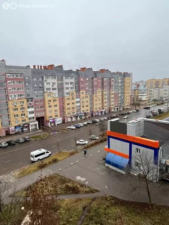 3-комнатная квартира: Дзержинск, улица Петрищева, 14 (70 м) - Фото 1