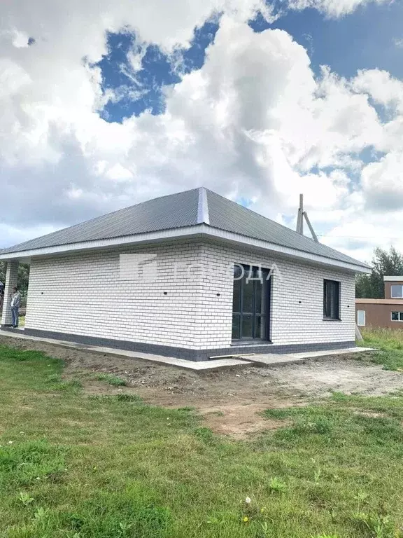 Дом в Алтайский край, Первомайский район, с. Фирсово ул. 2-я ... - Фото 1