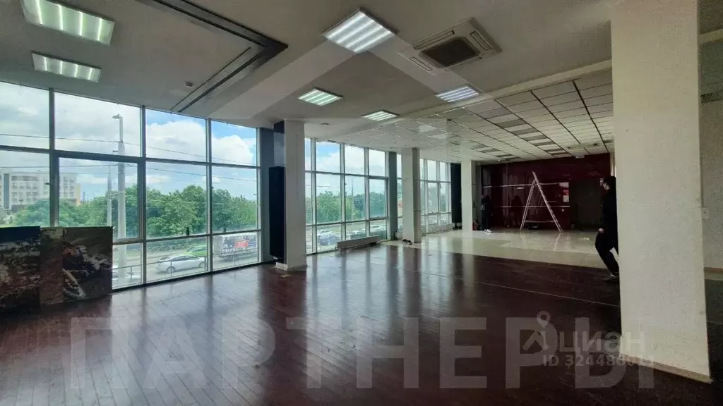 Офис в Краснодарский край, Краснодар ул. Имени Дзержинского, 165 (370 ... - Фото 2