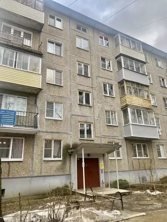 2-к. квартира, 46 м, 5/5 эт. - Фото 0