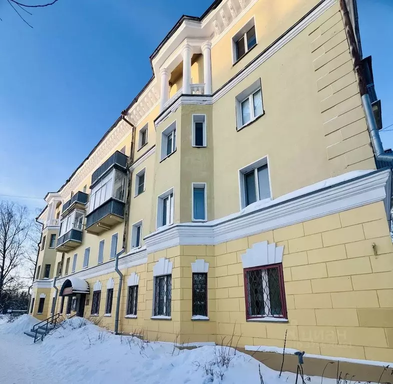 2-к кв. Кировская область, Кирово-Чепецк просп. Мира, 3 (53.5 м) - Фото 2