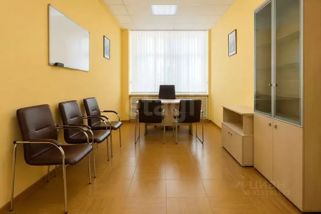 Офис в Липецкая область, Липецк пл. Петра Великого, 5 (19 м) - Фото 1