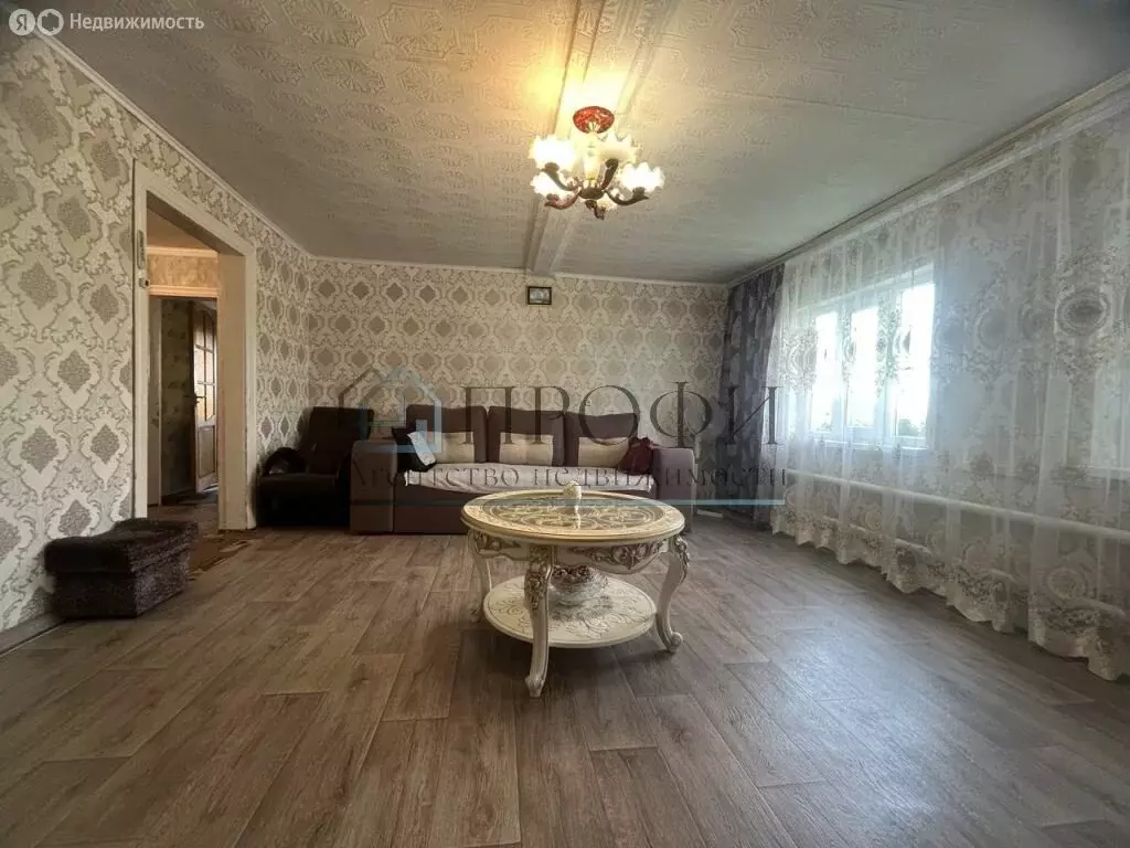 Дом в Белгородская область, Новооскольский муниципальный округ, село ... - Фото 0