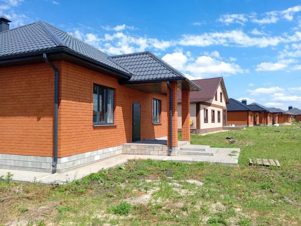 Дом в Белгородская область, Строитель Яковлевский городской округ, ул. ... - Фото 2