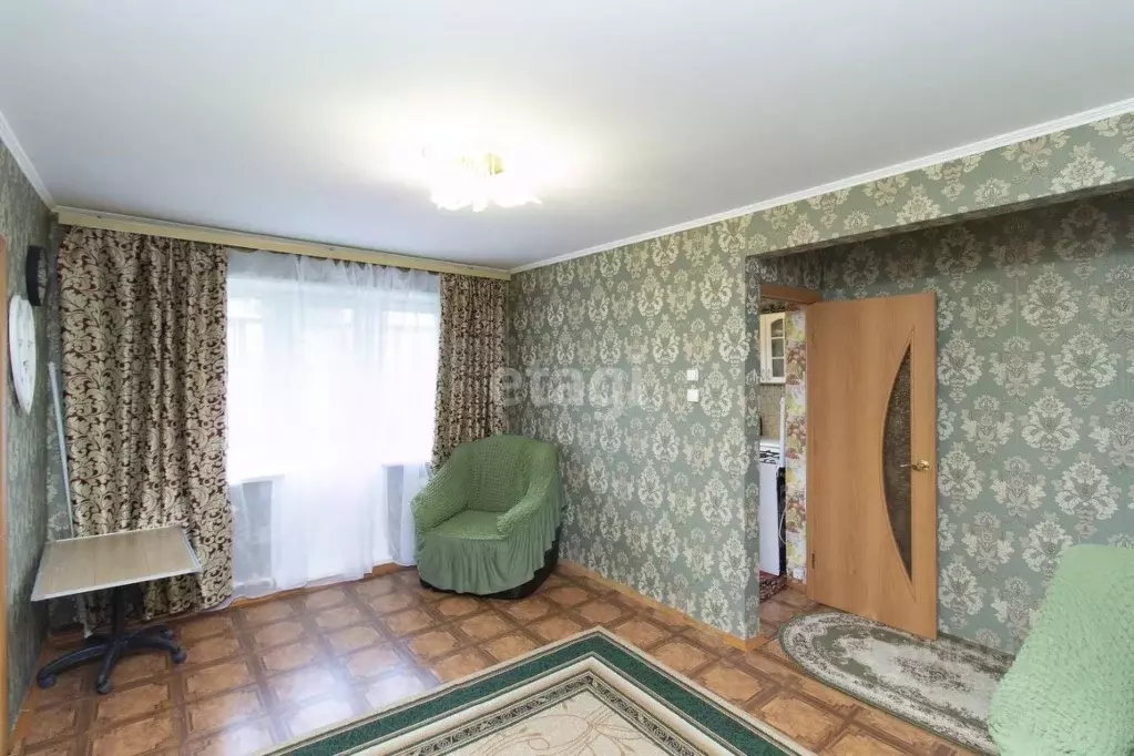 2-к кв. Тюменская область, Тюмень ул. Республики, 190А (46.2 м) - Фото 1