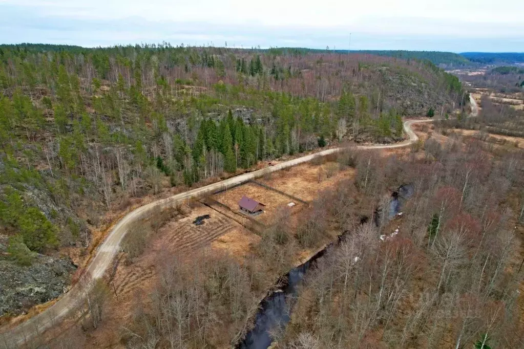 Дом в Карелия, Лахденпохский муниципальный округ, пос. Лумиваара пер. ... - Фото 2