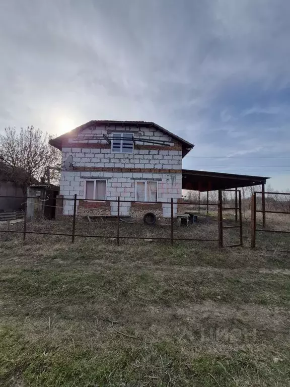 Дом в Ростовская область, Аксайский район, Рассветовское с/пос, пос. ... - Фото 1