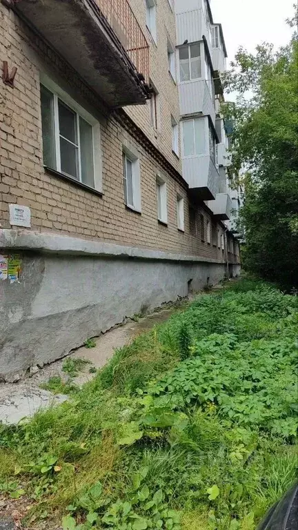 2-к кв. Челябинская область, Златоуст ул. Машиностроителей, 35 (54.0 ... - Фото 1