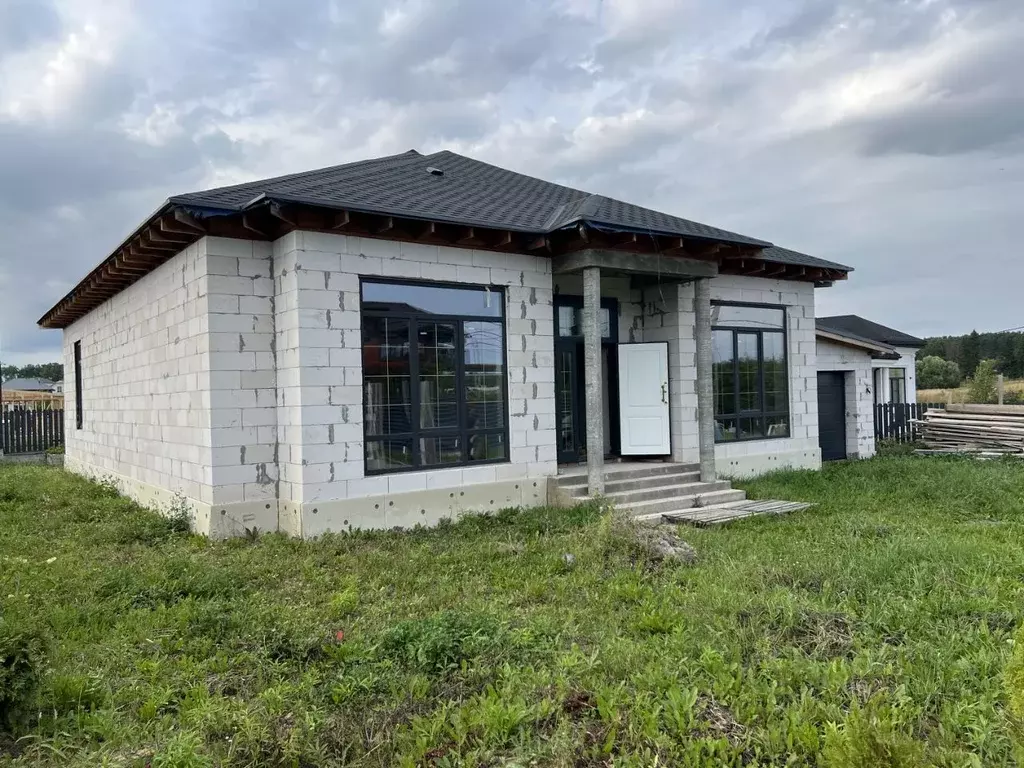 Дом в Московская область, Домодедово Кузьминский кп, 15 (240 м) - Фото 1