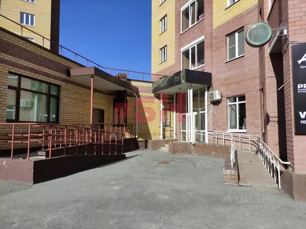 Торговая площадь в Тюменская область, Тюмень 6-й мкр, ул. Валерии ... - Фото 1