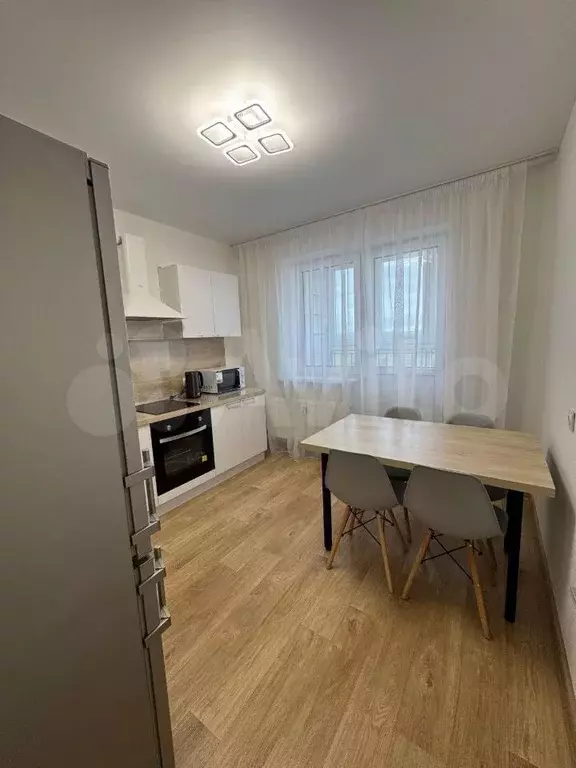 1-к. квартира, 37 м, 12/17 эт. - Фото 1