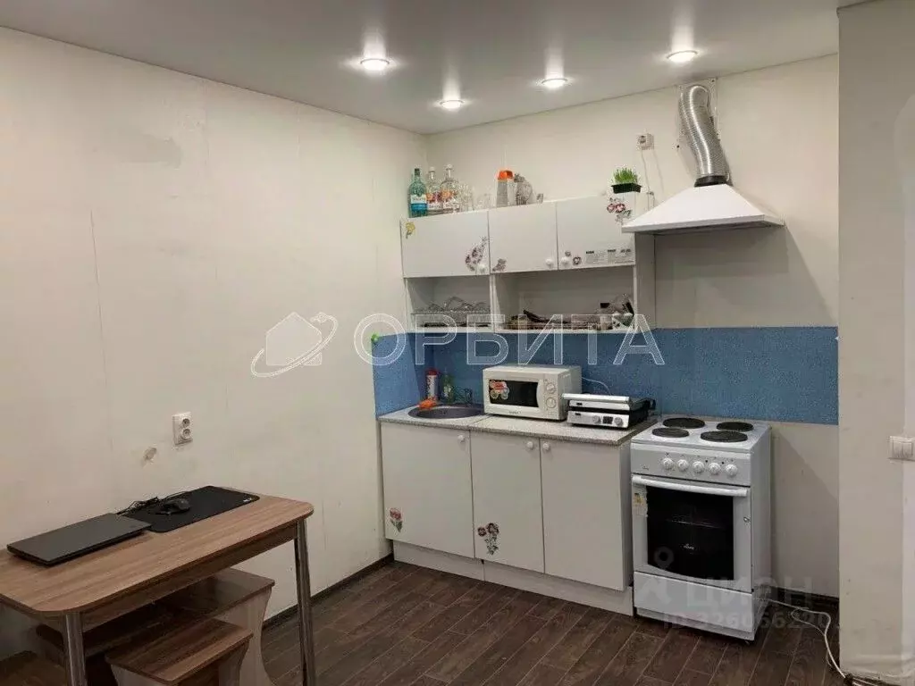 Студия Тюменская область, Тюмень Микрорайон мыс, ул. Судоремонтная, ... - Фото 1