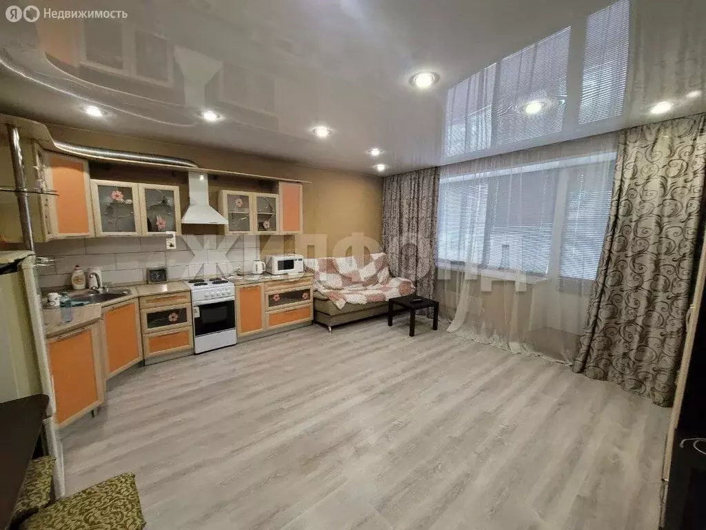 2-комнатная квартира: Абакан, улица Кирова, 120к2 (57.6 м) - Фото 1