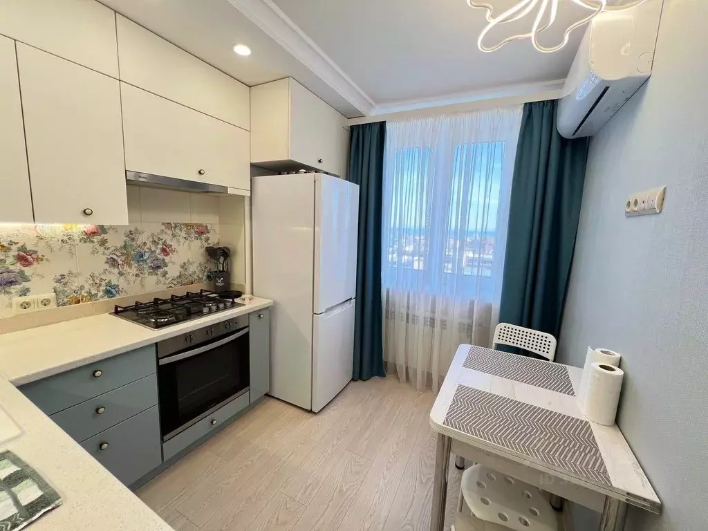 2-к кв. Крым, Евпатория просп. Ленина (50.0 м) - Фото 1