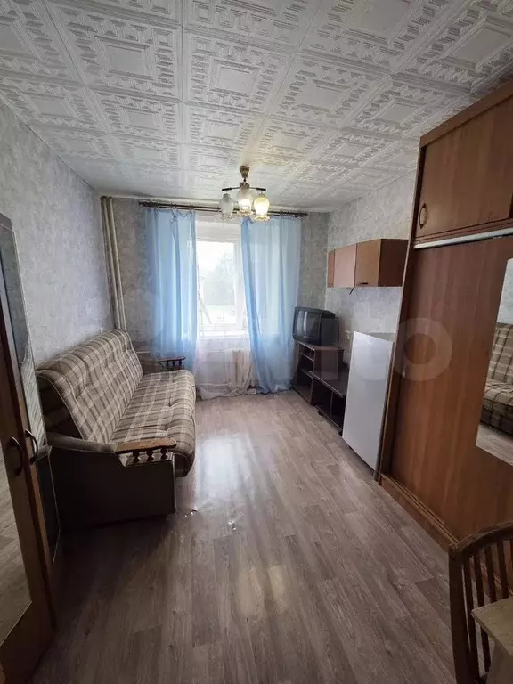Комната 12 м в 8-к., 2/3 эт. - Фото 0