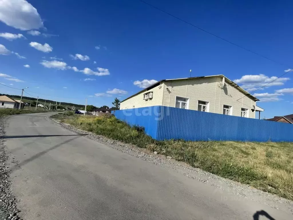 Торговая площадь в Белгородская область, Алексеевка Колхозная ул., 64 ... - Фото 0