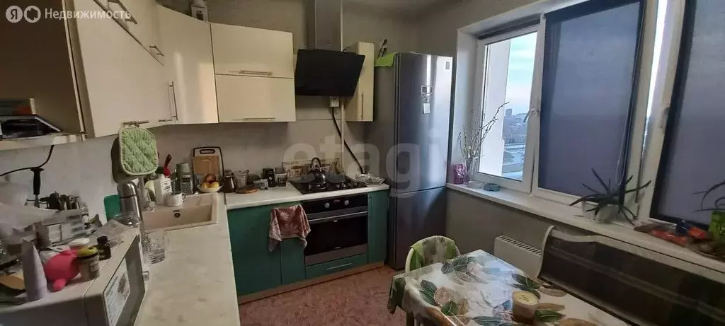 2-комнатная квартира: Омск, 21-я Амурская улица, 4 (56 м) - Фото 1