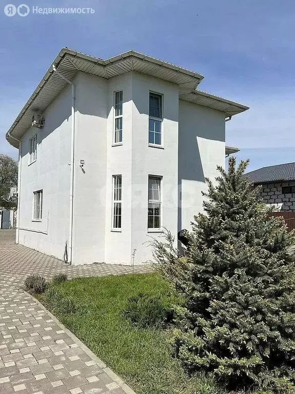 Дом в Красный Сад, Центральная улица (297 м) - Фото 1