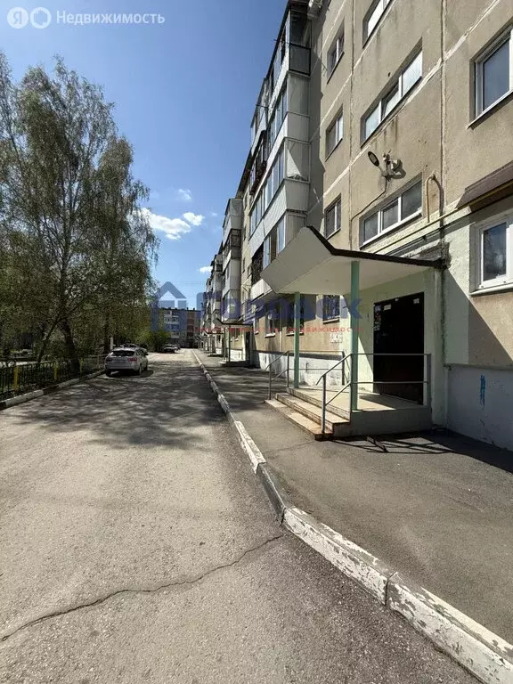 4-комнатная квартира: Каменск-Уральский, улица Белинского, 3 (58.2 м) - Фото 2