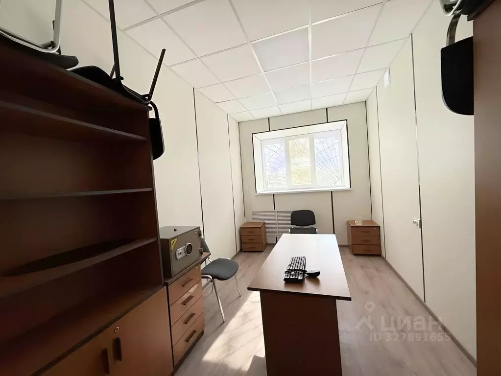 Офис в Волгоградская область, Волгоград ул. Чапаева, 18 (160 м) - Фото 2