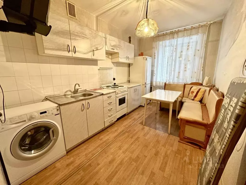 1-к кв. Воронежская область, Воронеж бул. Победы, 35 (41.0 м) - Фото 1