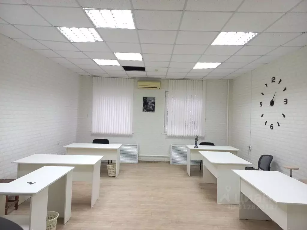 Офис в Самарская область, Тольятти ул. Дзержинского, 70 (38 м) - Фото 1