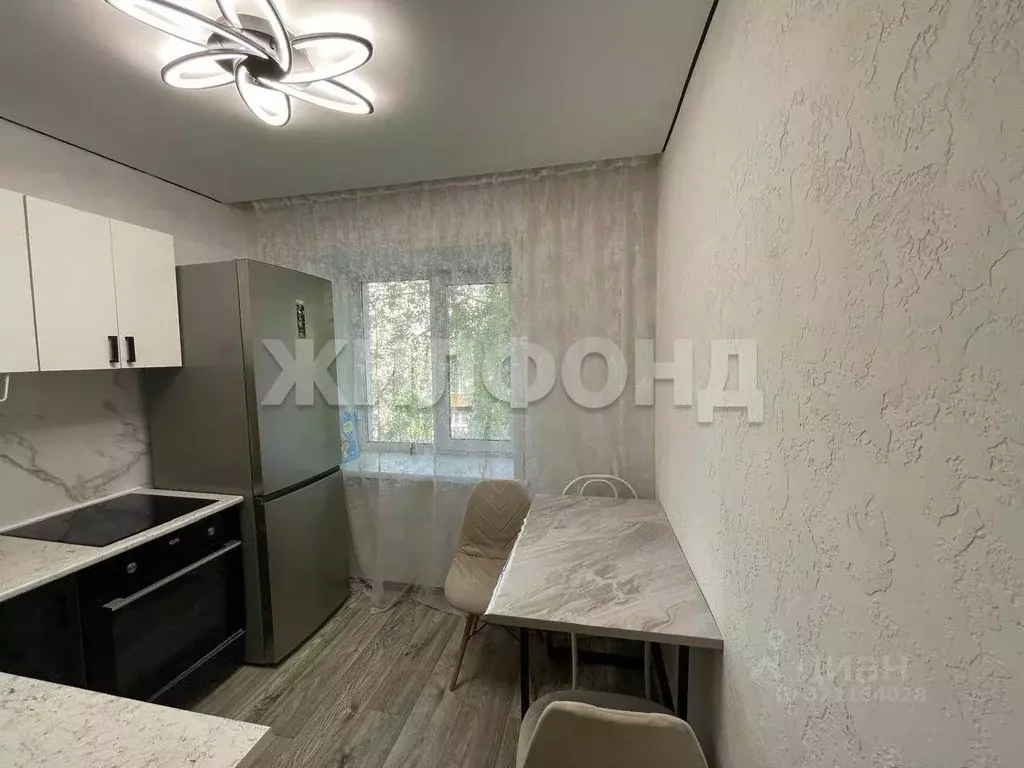 2-к кв. Новосибирская область, Новосибирск Степная ул., 61а (43.0 м) - Фото 1