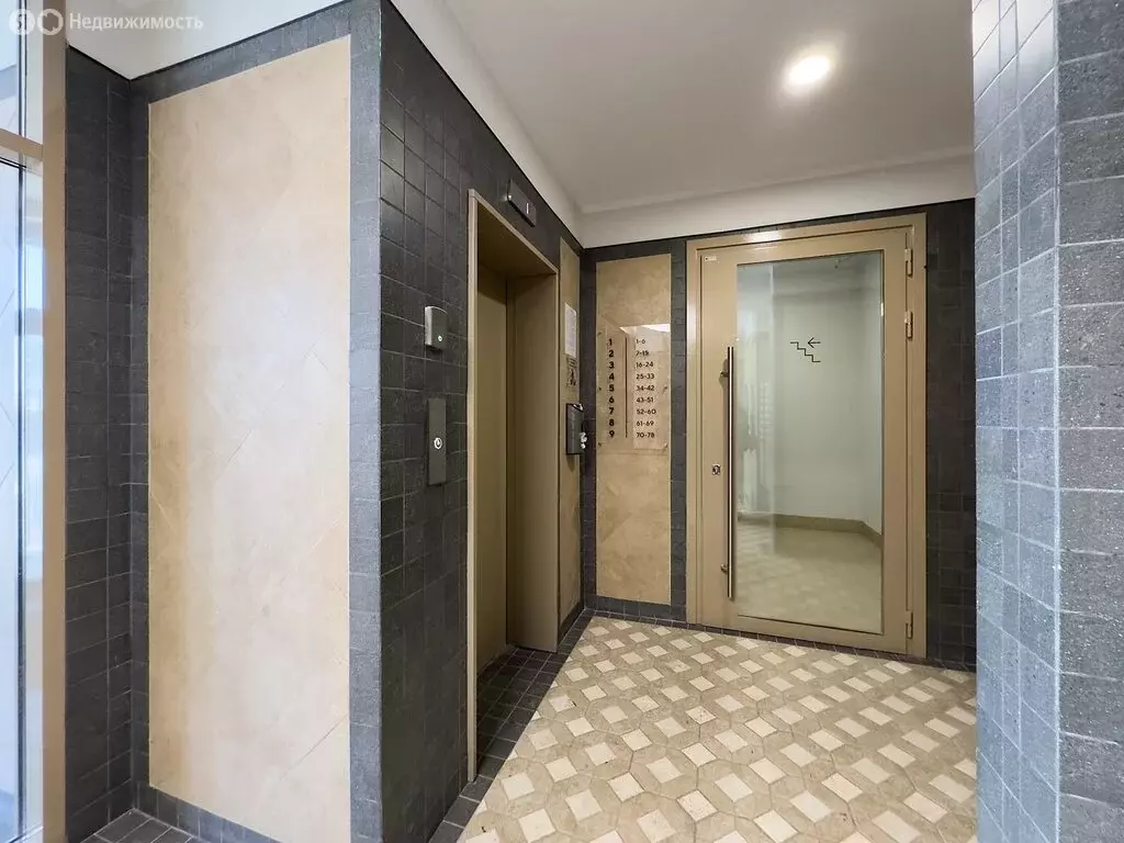 2-комнатная квартира: Тюмень, улица Василия Малкова, 12к1с1 (53 м) - Фото 1