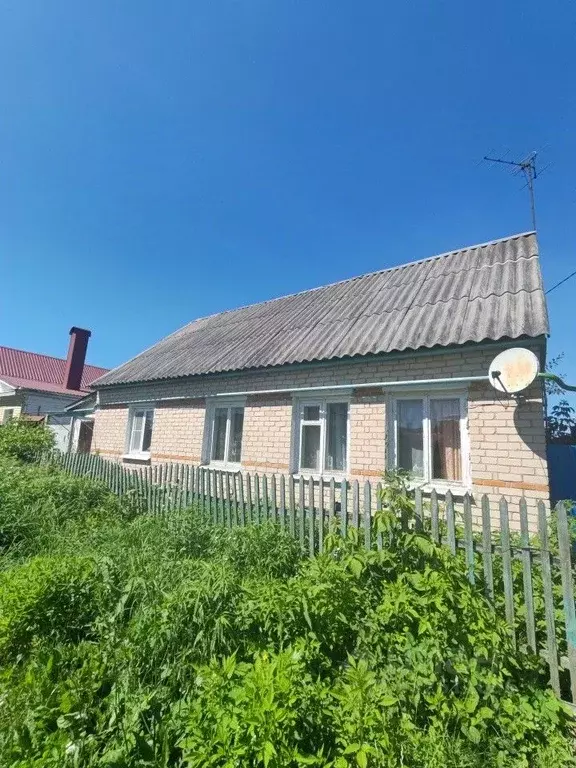 Дом в Орловская область, Мценск Спортивный пер., 5 (57 м) - Фото 1
