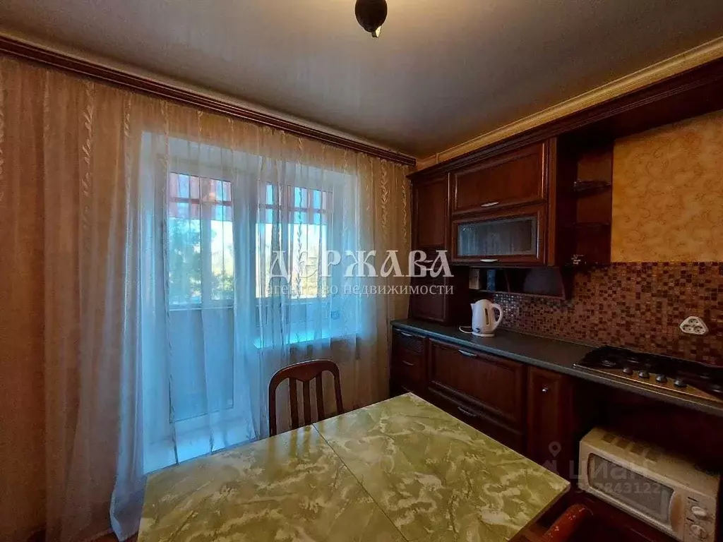 2-к кв. Белгородская область, Старый Оскол Набережный мкр, 14 (64.0 м) - Фото 2