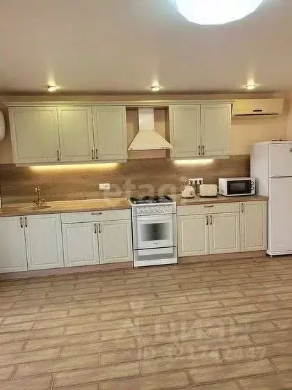 Дом в Краснодарский край, Горячий Ключ бул. Имени Поляничко, 17 (150 ... - Фото 0