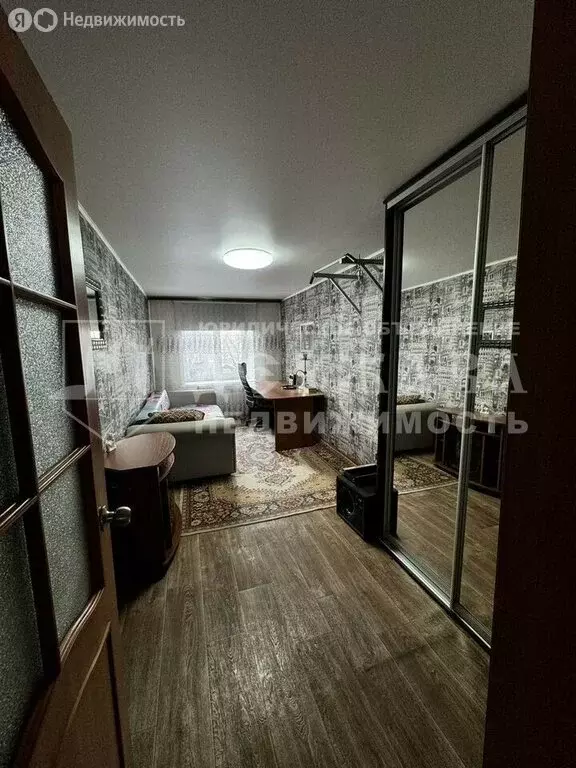 3-комнатная квартира: Ленинск-Кузнецкий, улица Гагарина, 8 (57 м) - Фото 1