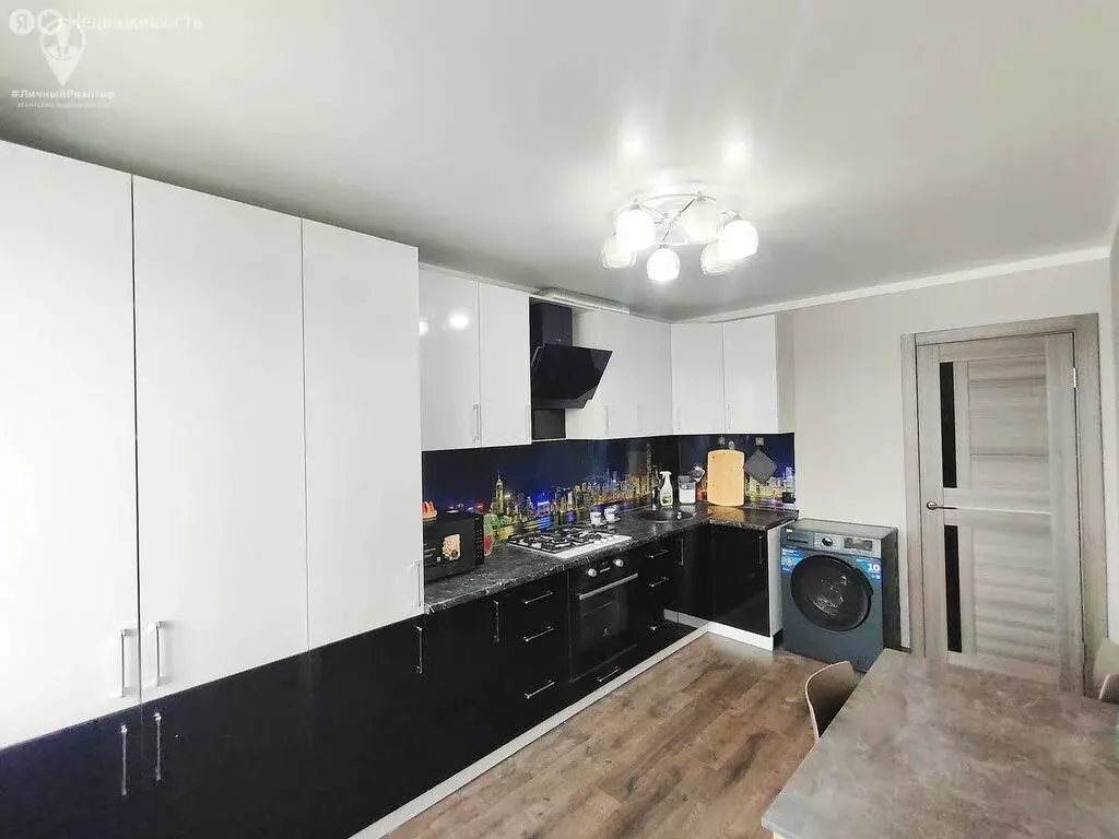 1-комнатная квартира: село Дядьково, улица Связи, 18 (41 м) - Фото 2