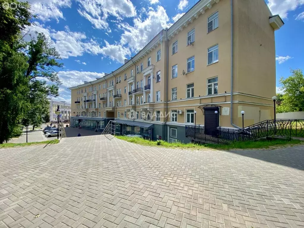 2-комнатная квартира: Смоленск, улица Дзержинского, 2 (54.3 м) - Фото 1