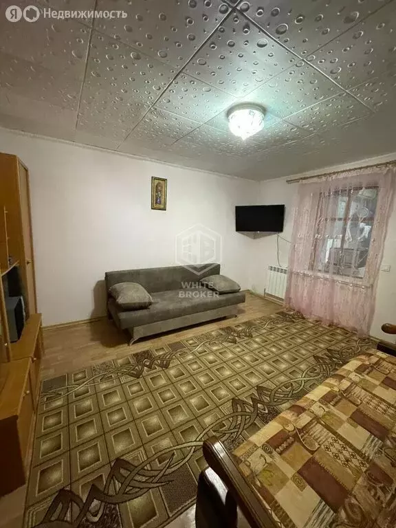 4-комнатная квартира: Ялта, Поликуровская улица, 7 (88.4 м) - Фото 1