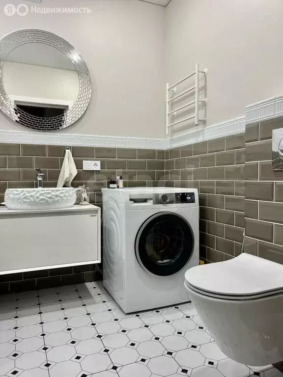 2-комнатная квартира: Владикавказ, улица Билара Кабалоева, 6 (74 м) - Фото 0
