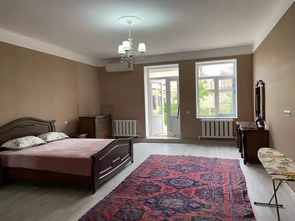 Дом в Дагестан, Дербент ул. Юзбекова, 23А (70 м) - Фото 1