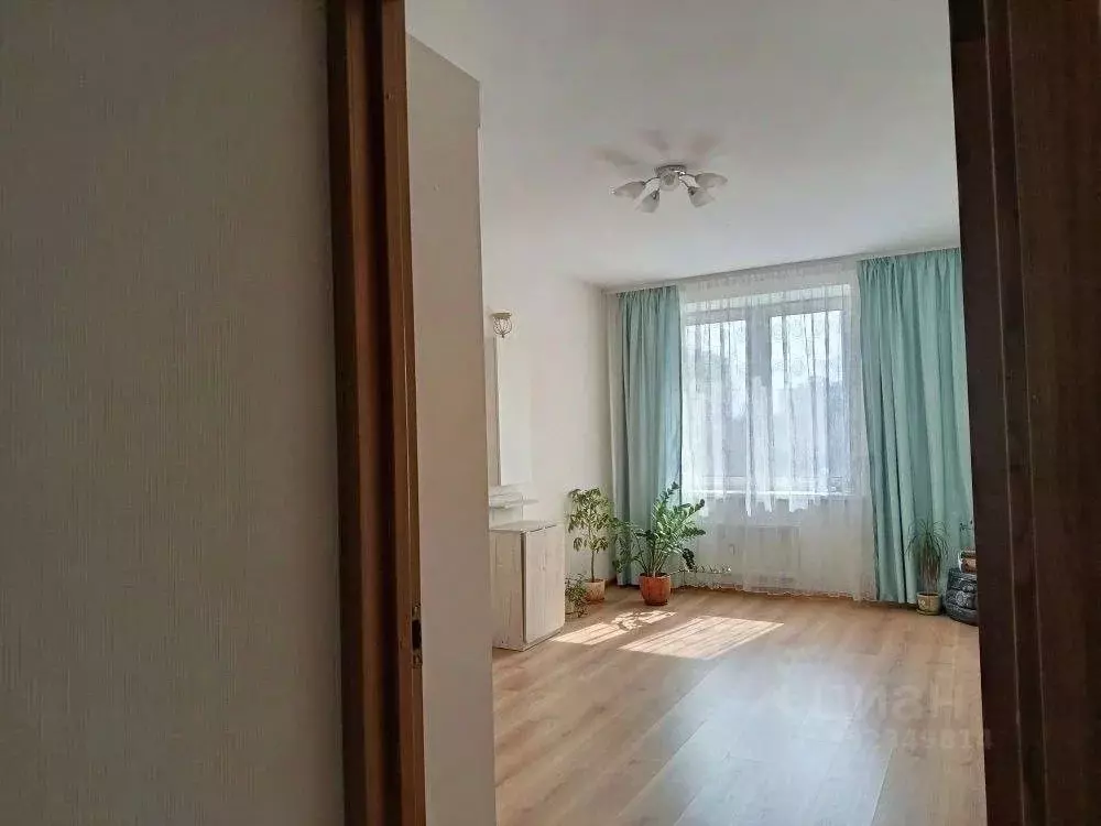 3-к кв. Санкт-Петербург пос. Песочный, Садовая ул., 85 (63.5 м) - Фото 1