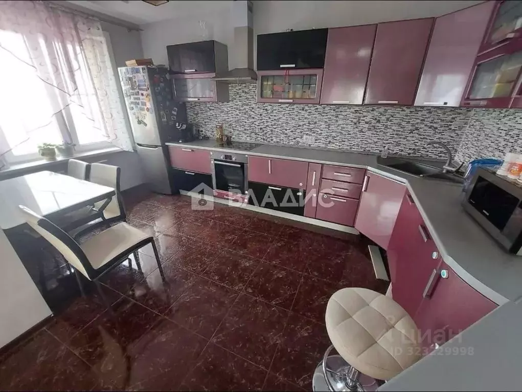 4-к кв. Бурятия, Улан-Удэ ул. Мокрова, 28А (121.1 м) - Фото 1