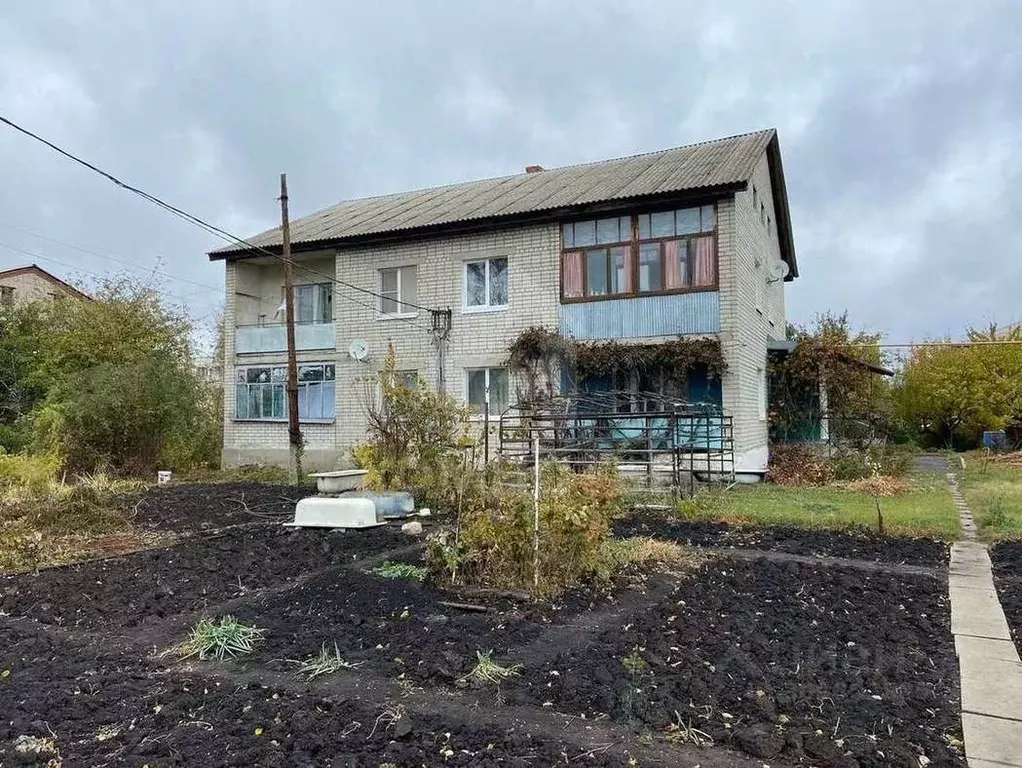 3-к кв. Воронежская область, Рамонь рп ул. 50 лет Октября, 11 (68.3 м) - Фото 0