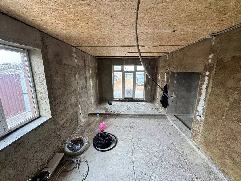 Дом в Крым, Сакский район, с. Уютное ул. Юрия Гагарина, 13 (135 м) - Фото 1