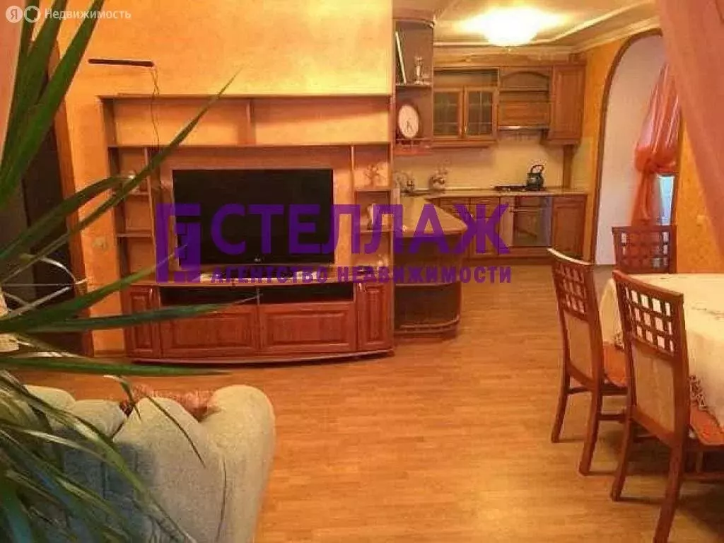 3-комнатная квартира: Феодосия, Симферопольское шоссе, 24Г (72 м) - Фото 0